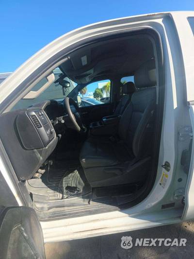 2019 Chevrolet Silverado 2500HD WT Crew Cab Medium Bed 1WT - zdjęcie 6 z 33 - miniatura