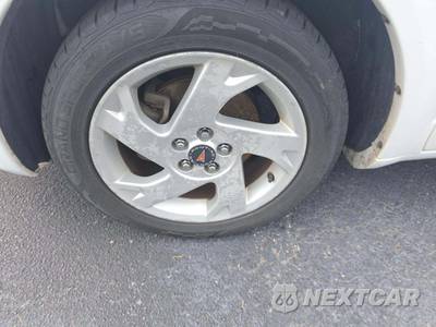 2004 Pontiac Vibe - zdjęcie 18 z 32 - miniatura