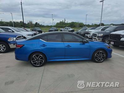 2025 Nissan Sentra SR - zdjęcie 4 z 31 - miniatura