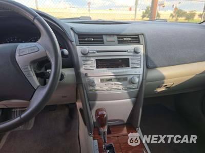 2011 Toyota Camry XLE - zdjęcie 10 z 28 - miniatura