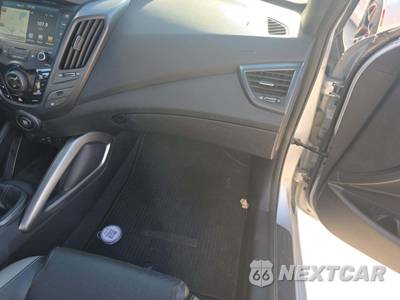 2016 Hyundai Veloster Turbo - zdjęcie 19 z 26 - miniatura