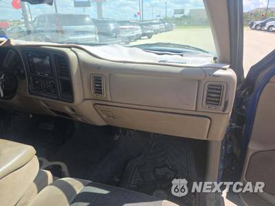 2004 Chevrolet Avalanche 1500 Crew Cab Short Bed - zdjęcie 16 z 24 - miniatura