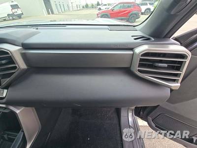 2026 Toyota Sequoia SR5 - zdjęcie 17 z 19 - miniatura