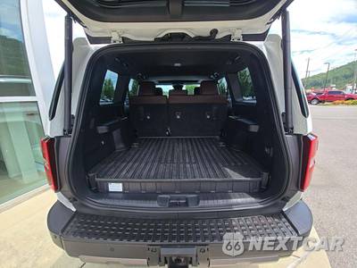 2025 Toyota Land Cruiser - zdjęcie 14 z 20 - miniatura