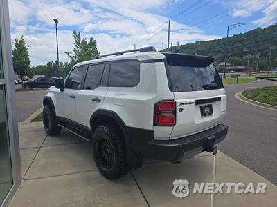 2025 Toyota Land Cruiser - zdjęcie 2 z 20 - miniatura