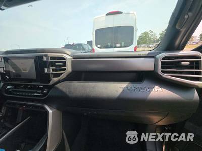 2026 Toyota Tundra SR5 Crew Cab Short Bed - zdjęcie 18 z 24 - miniatura