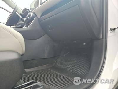 2024 Toyota RAV4 XLE Premium - zdjęcie 16 z 17 - miniatura