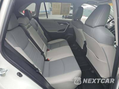 2024 Toyota RAV4 XLE Premium - zdjęcie 13 z 17 - miniatura