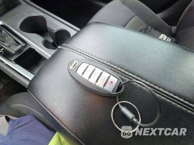 2025 Nissan Altima SV - zdjęcie 8 z 21 - miniatura
