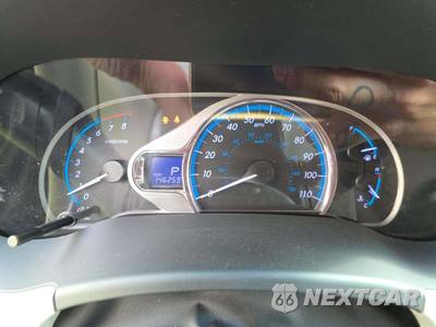 2013 Toyota Sienna XLE 7-Passenger 119.3" WB - zdjęcie 9 z 25 - miniatura