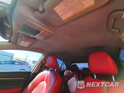 2020 Toyota Camry XSE - zdjęcie 11 z 20 - miniatura