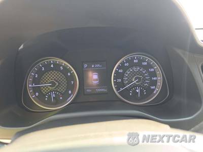 2020 Hyundai Elantra SEL Sedan - zdjęcie 6 z 18 - miniatura
