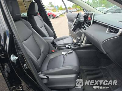 2025 Toyota Corolla Cross XLE - zdjęcie 15 z 17 - miniatura