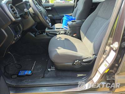 2017 Toyota Tacoma TRD Sport Crew Cab Medium Bed - zdjęcie 3 z 18 - miniatura