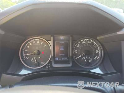2017 Toyota Tacoma TRD Sport Crew Cab Medium Bed - zdjęcie 6 z 18 - miniatura