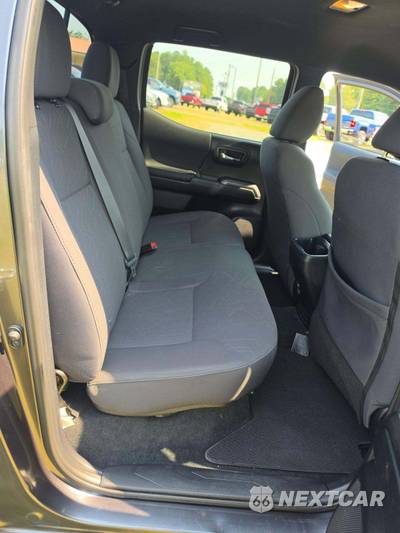 2017 Toyota Tacoma TRD Sport Crew Cab Medium Bed - zdjęcie 13 z 18 - miniatura