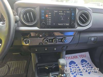2017 Toyota Tacoma TRD Sport Crew Cab Medium Bed - zdjęcie 7 z 18 - miniatura