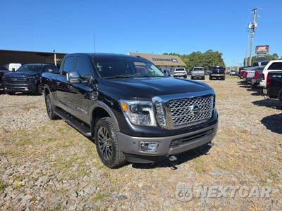 2016 Nissan TITAN XD Platinum Reserve Crew Cab Medium Bed - zdjęcie 4 z 20 - miniatura