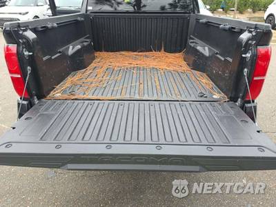 2024 Toyota Tacoma SR5 Crew Cab Medium Bed - zdjęcie 11 z 17 - miniatura