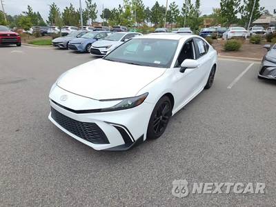 2025 Toyota Camry SE - zdjęcie 1 z 17 - miniatura