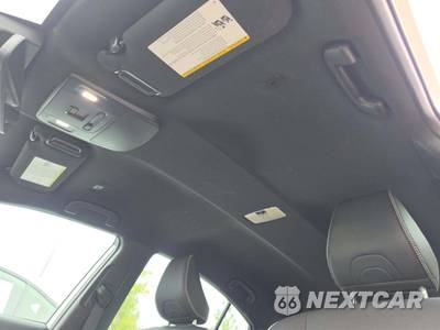 2025 Toyota Camry SE - zdjęcie 8 z 17 - miniatura