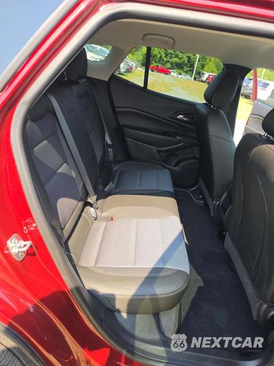 2025 Chevrolet Trax LT - zdjęcie 13 z 17 - miniatura