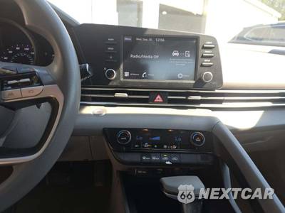 2023 Hyundai Elantra SEL - zdjęcie 7 z 27 - miniatura