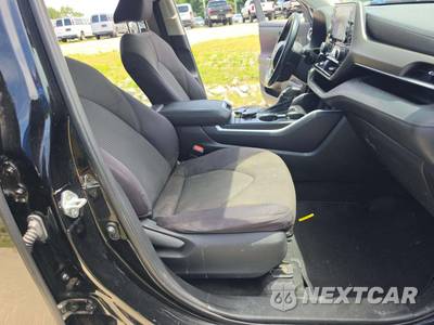 2021 Toyota Highlander LE - zdjęcie 16 z 21 - miniatura