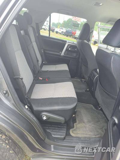 2014 Toyota 4Runner SR5 - zdjęcie 14 z 21 - miniatura
