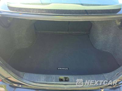 2015 Nissan Versa SV - zdjęcie 11 z 21 - miniatura