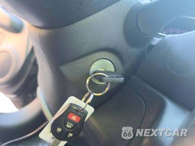 2015 Nissan Versa SV - zdjęcie 5 z 21 - miniatura