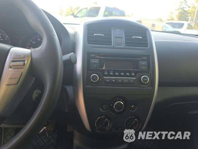 2015 Nissan Versa SV - zdjęcie 7 z 21 - miniatura