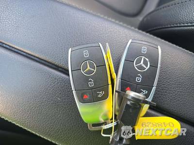 2020 Mercedes-Benz GLB 250 - zdjęcie 8 z 28 - miniatura