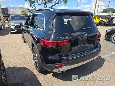 2020 Mercedes-Benz GLB 250 - zdjęcie 2 z 28 - miniatura