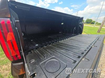 2025 Toyota Tundra i-FORCE MAX Limited Crew Cab Short Bed - zdjęcie 14 z 24 - miniatura