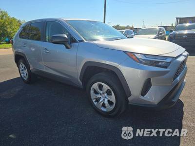2025 Toyota RAV4 LE - zdjęcie 4 z 24 - miniatura