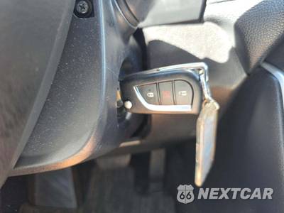 2025 Toyota RAV4 LE - zdjęcie 8 z 24 - miniatura