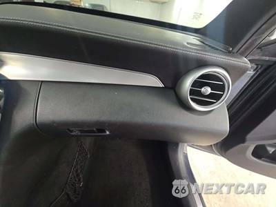 2015 Mercedes-Benz C 300 4MATIC Sedan w/Sport Pkg - zdjęcie 19 z 23 - miniatura