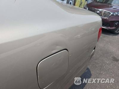 2005 Toyota Camry LE - zdjęcie 27 z 36 - miniatura