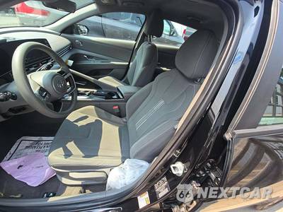 2023 Hyundai Elantra SEL - zdjęcie 6 z 20 - miniatura