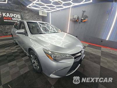 2015 Toyota Camry XSE - zdjęcie 4 z 28 - miniatura