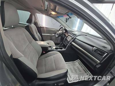 2015 Toyota Camry XSE - zdjęcie 18 z 28 - miniatura