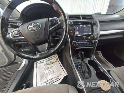 2015 Toyota Camry XSE - zdjęcie 10 z 28 - miniatura