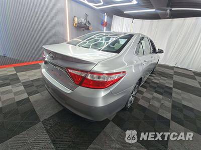 2015 Toyota Camry XSE - zdjęcie 3 z 28 - miniatura