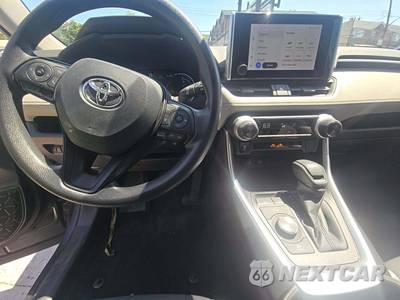 2025 Toyota RAV4 Hybrid XLE - zdjęcie 10 z 22 - miniatura