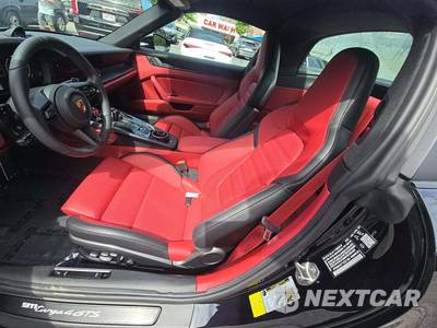 2026 Porsche 911 Targa 4 GTS - zdjęcie 6 z 20 - miniatura