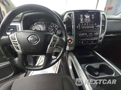 2021 Nissan TITAN SV Crew Cab Short Bed - zdjęcie 10 z 36 - miniatura