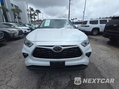 2022 Toyota Highlander LE - zdjęcie 2 z 28 - miniatura