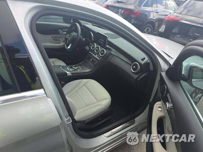2017 Mercedes-Benz C 300 Sedan - zdjęcie 18 z 23 - miniatura