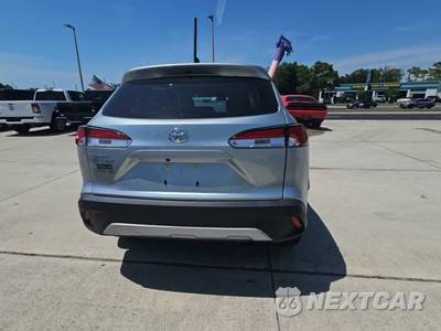 2025 Toyota Corolla Cross L - zdjęcie 4 z 23 - miniatura